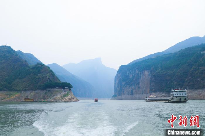 一場巡河“找茬”行動，何以巡出碧水東流的長江？