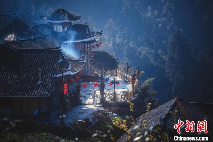 藏于溆浦雁鵝界的古村落?！∷巫娲?攝