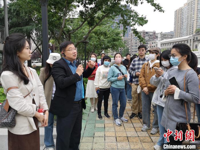 活動(dòng)現(xiàn)場(chǎng)。　范宇斌 攝