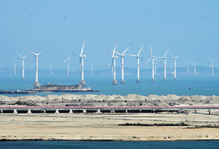 2021年3月9日，三峽福清興化灣海上風(fēng)電場。新華社記者 林善傳 攝