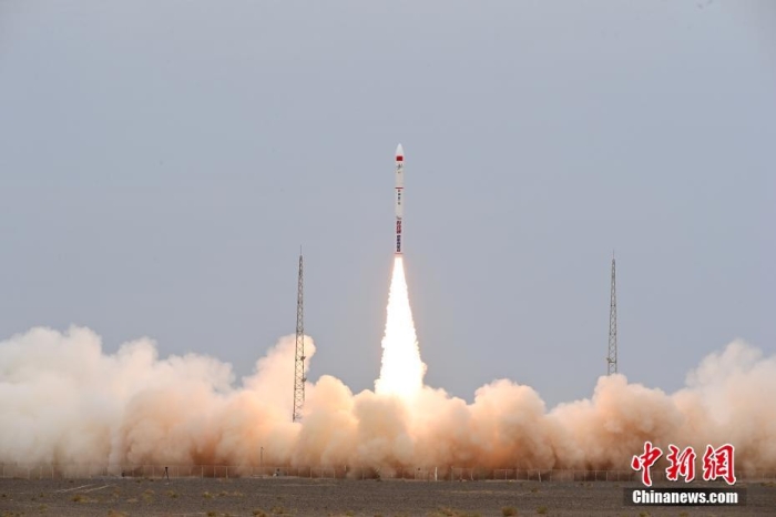 北京時(shí)間2023年8月10日12時(shí)03分，谷神星一號(hào)遙七運(yùn)載火箭在我國(guó)酒泉衛(wèi)星發(fā)射中心成功發(fā)射升空，將搭載的西光壹號(hào)01星等7顆衛(wèi)星順利送入預(yù)定軌道，發(fā)射任務(wù)獲得圓滿成功。此次任務(wù)是谷神星一號(hào)運(yùn)載火箭第7次飛行。汪江波 攝