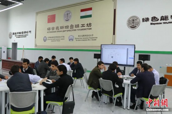 2023年4月，位于杜尚別的塔吉克斯坦魯班工坊課堂。張碩 攝