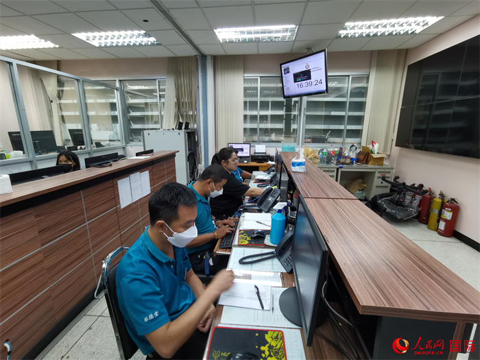“曼谷無線電中心”工作現(xiàn)場。人民網(wǎng)記者 白元琪攝