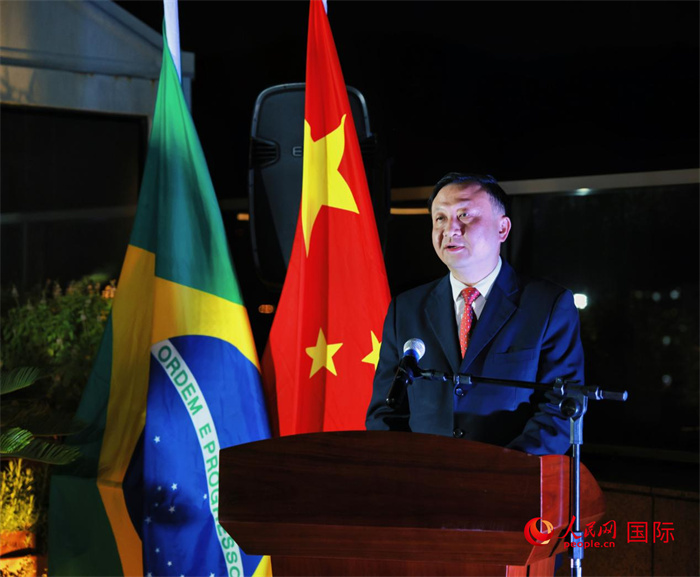 上海市副市長華源發(fā)表致辭。人民網(wǎng)記者宋亦然攝