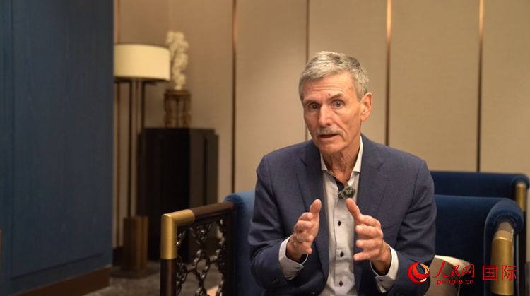 杜登霍夫接受采訪(fǎng)。人民網(wǎng) 劉動(dòng)攝