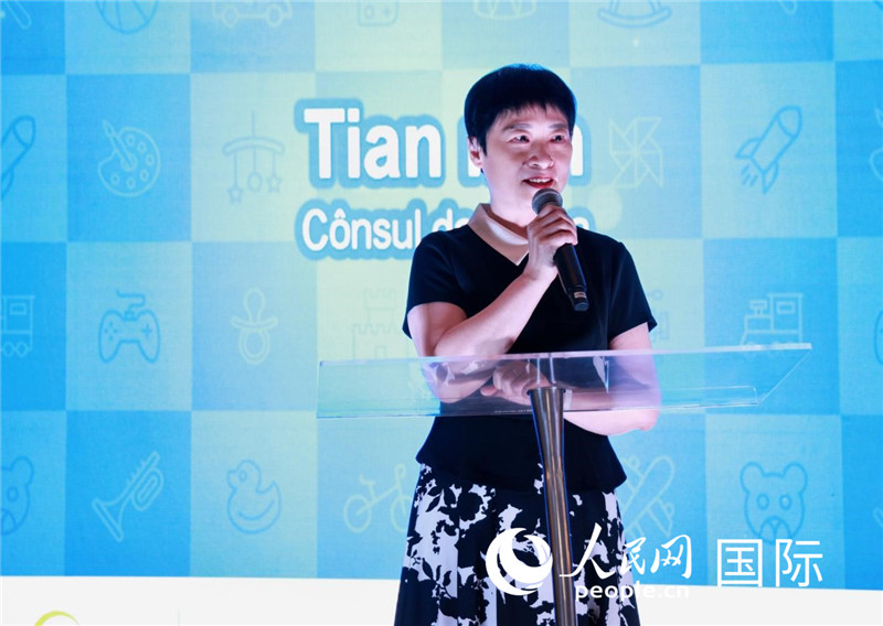 中國駐里約熱內(nèi)盧總領(lǐng)事田敏發(fā)表致辭。人民網(wǎng)記者宋亦然攝