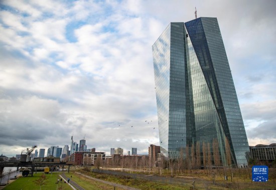 這是12月14日在德國法蘭克福拍攝的歐洲央行大樓。新華社記者 張帆 攝