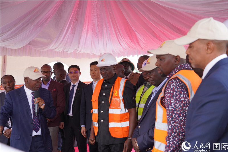 開工儀式現(xiàn)場。人民網(wǎng)記者 黃煒鑫攝