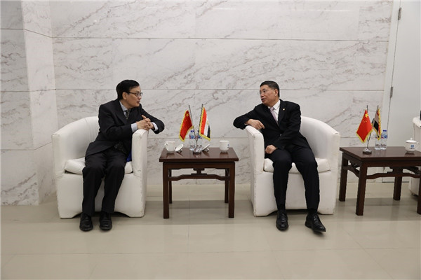 李永明同埃及趙劉慶公參會談交流。主辦方供圖