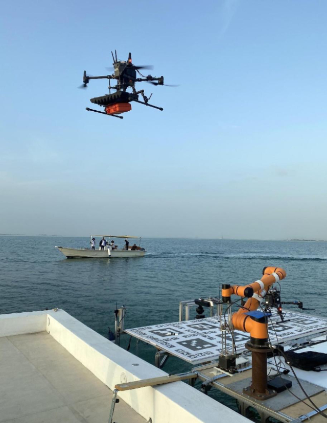 圖為飛鷹隊(duì)在比賽中。北京理工大學(xué)供圖