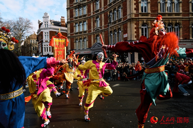 倫敦新春慶典現(xiàn)場。人民網(wǎng) 郭錦標、楊浩鵬攝
