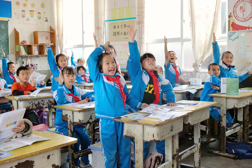 互動(dòng)問(wèn)答環(huán)節(jié)，同學(xué)們正在踴躍答題。