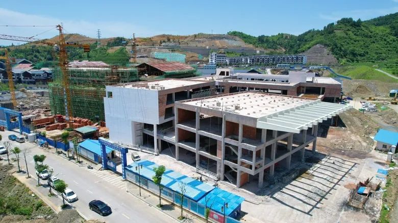 正在建設中的土家織錦文化創(chuàng)意園 全?，摂z