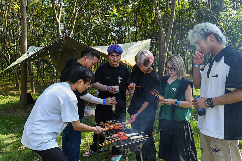 從馬達(dá)加斯加到肥東，楊晉打理的雨悅山房深受年輕人的喜愛。吳芳攝