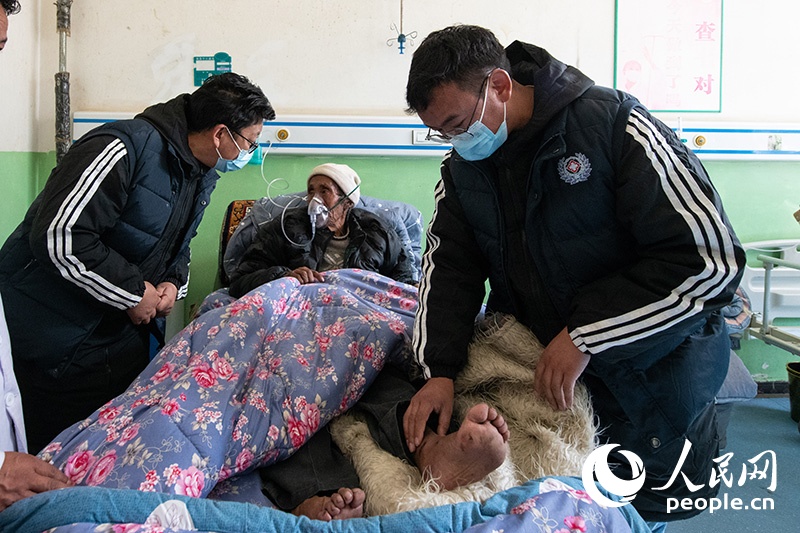 震中日記｜“謝謝，曼巴啦！”