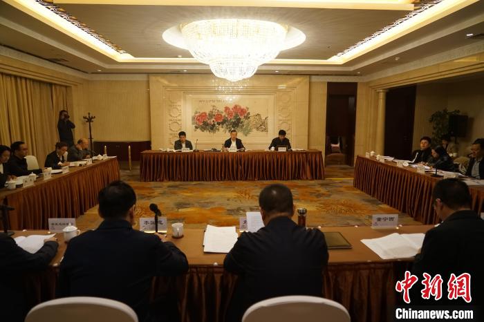 圖為座談會現(xiàn)場。　潘雨潔 攝