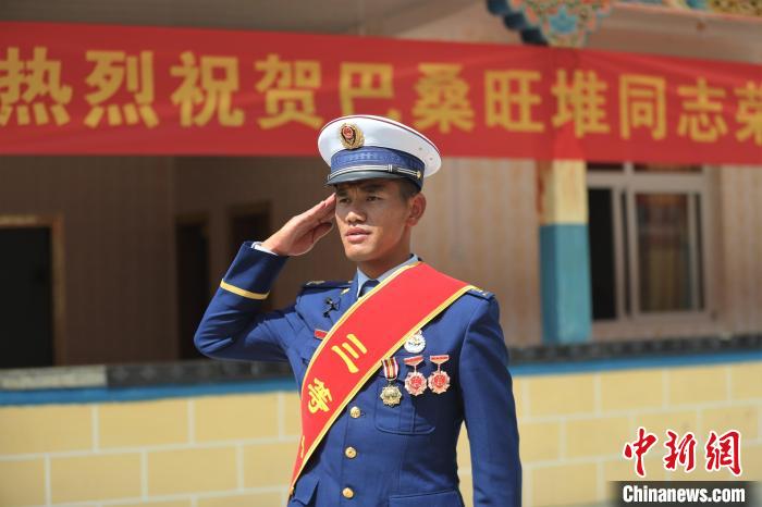 護(hù)西藏“江南”森林生態(tài)安全、提升專業(yè)技能兩位消防員獲個人三等功