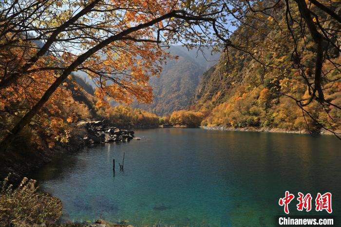 松坪溝風(fēng)光。　劉通 攝