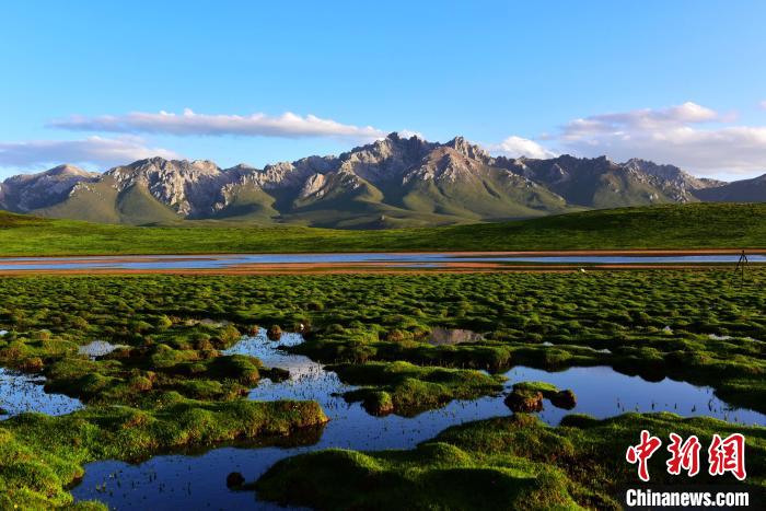 資料圖為三江源腹地果洛州美景如畫(huà)?！」逯菸麄鞑抗﹫D