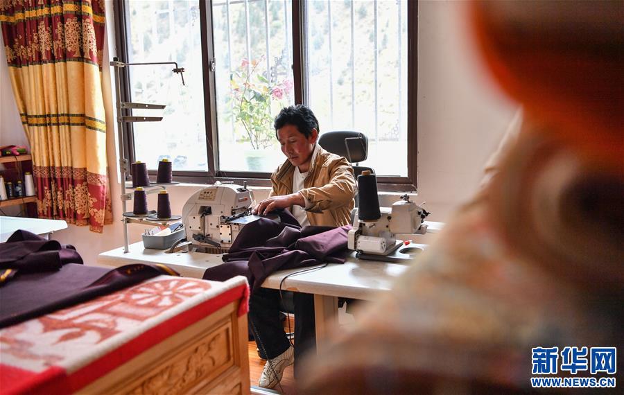 (決戰(zhàn)決勝脫貧攻堅(jiān)·圖文互動(dòng))(2)搬出來(lái)的“幸福村”