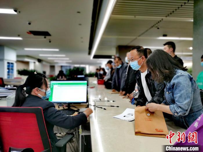 從“何以為家”到安居樂業(yè):青海西寧公租房里的“住房夢”