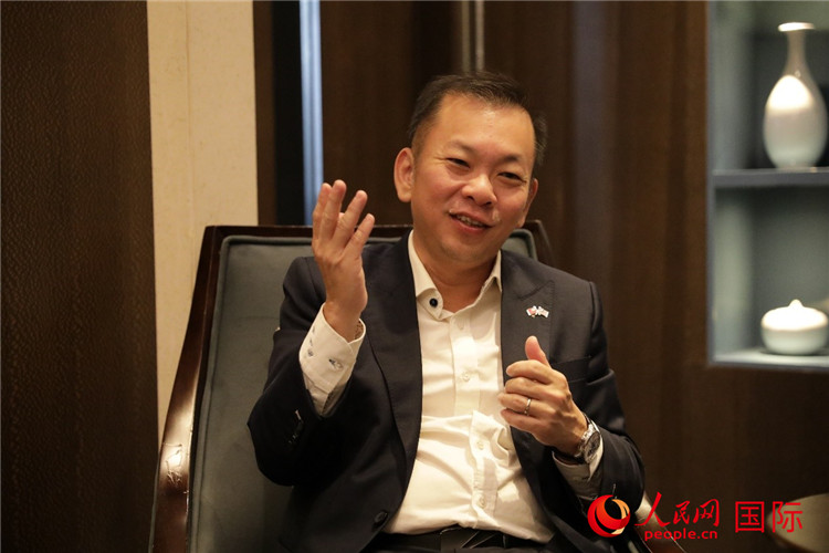 馬來西亞種植及原產(chǎn)業(yè)副部長陳泓縑接受人民網(wǎng)專訪。人民網(wǎng) 王婧攝