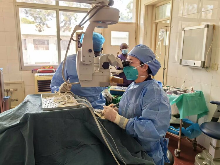 第20批援中非中國醫(yī)療隊:不以山海為遠(yuǎn) 傳播仁心仁術(shù)