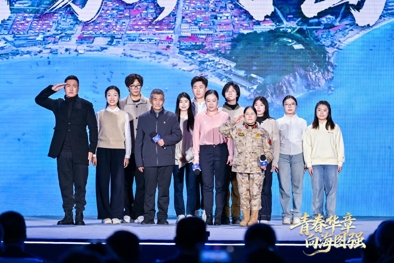 那志東、王仕花、王加輝、秦芳共同講述“平凡中的堅(jiān)守”。主辦方供圖