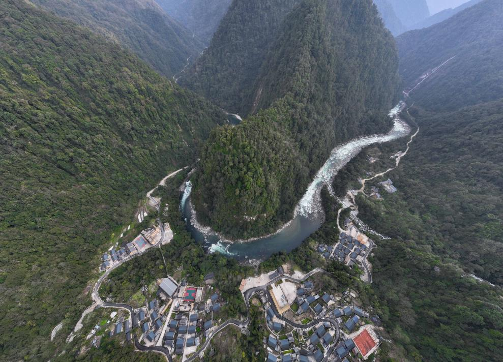 2023年3月10日，獨(dú)龍江航拍。