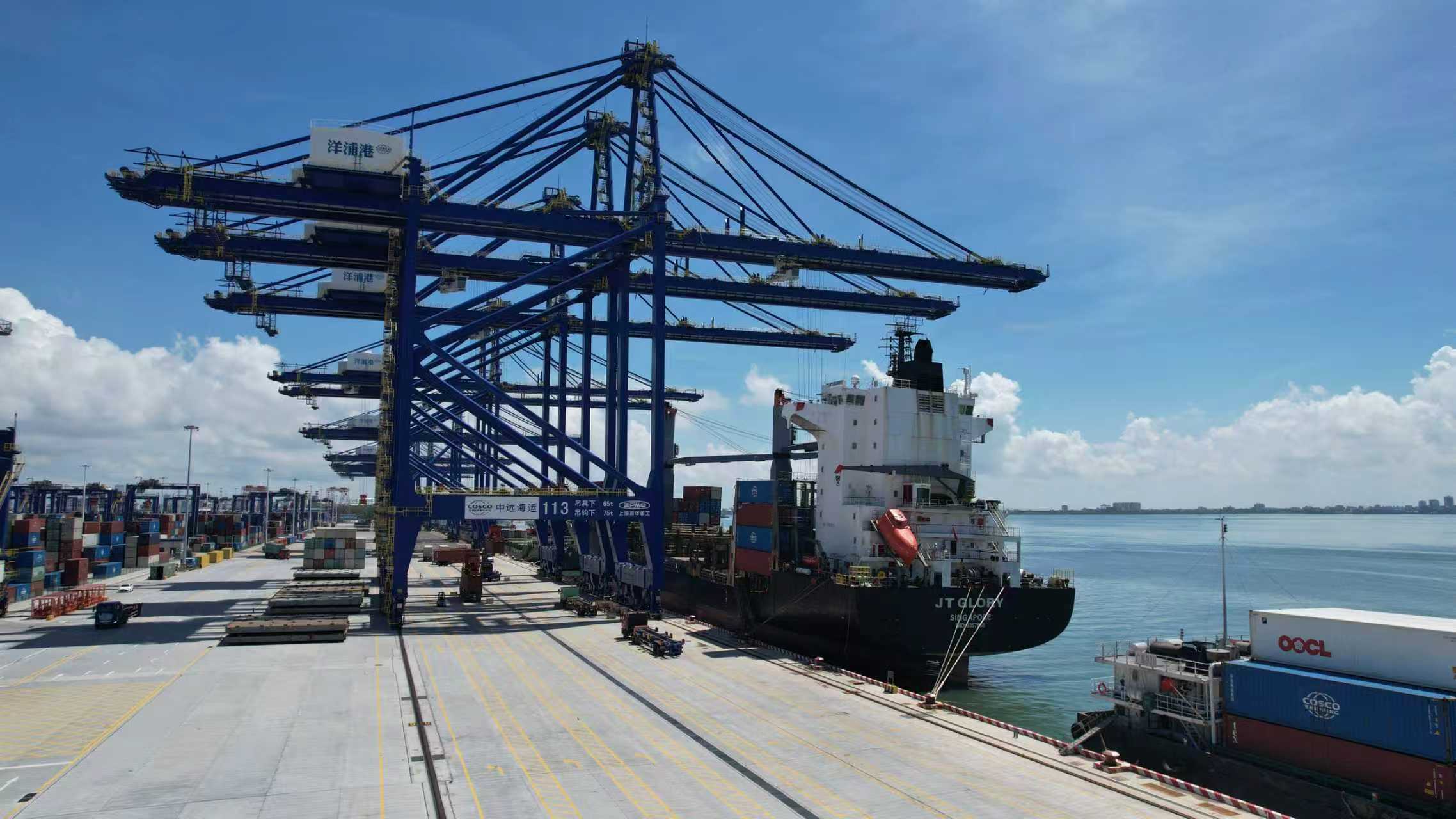 海南洋浦國際集裝箱碼頭。人民網記者 孟凡盛攝