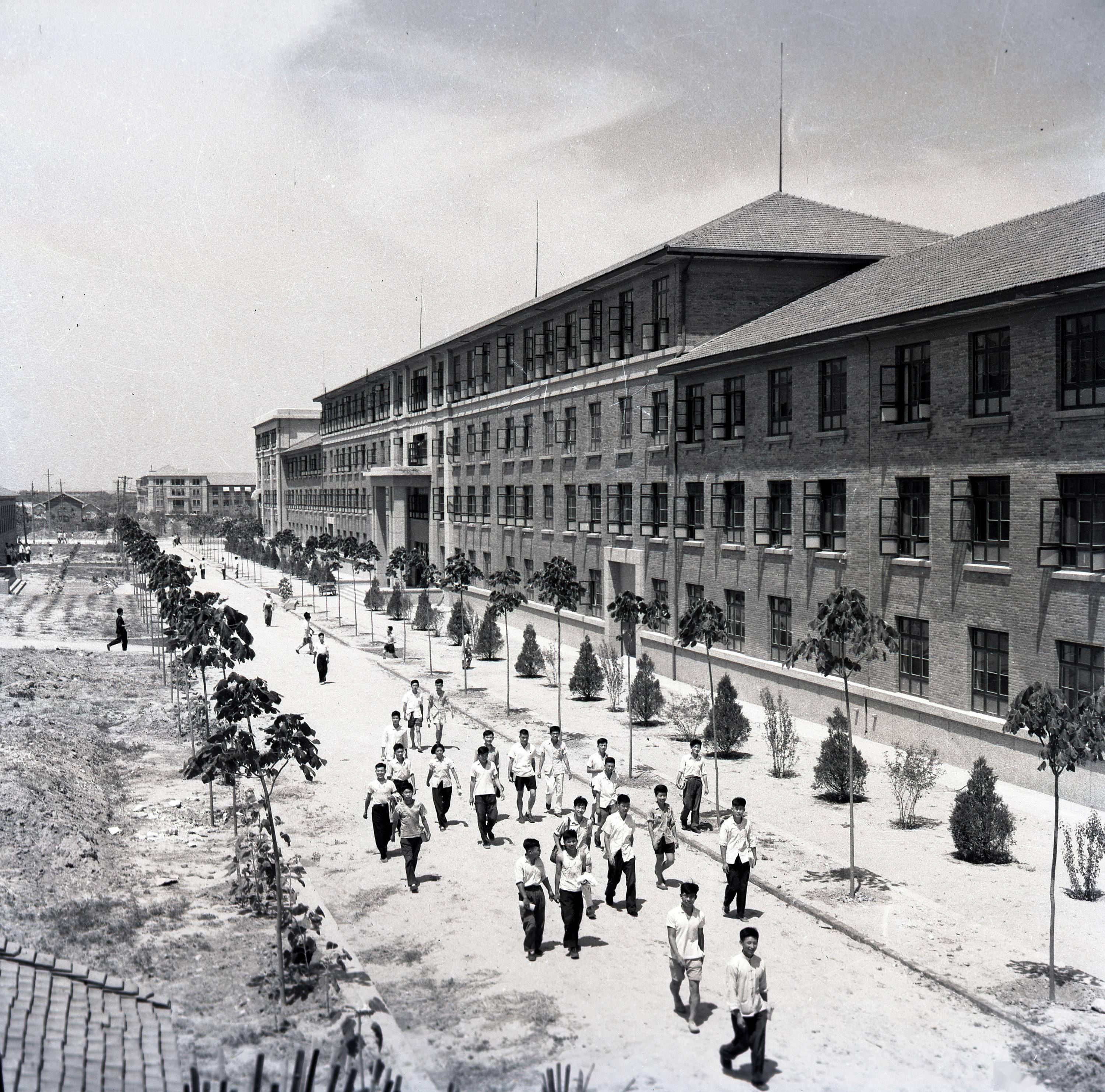 1959年拍攝的西遷后的交通大學(xué)校園一景（資料照片）。