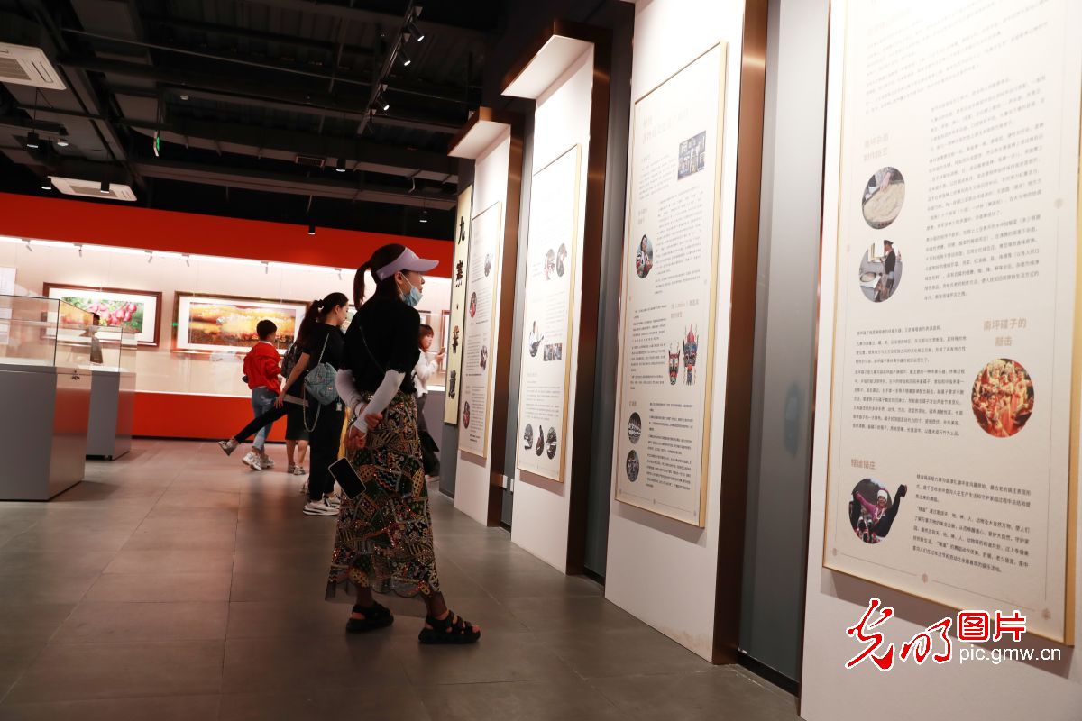 四川九寨溝:打造非遺街區(qū) 助力鄉(xiāng)村振興