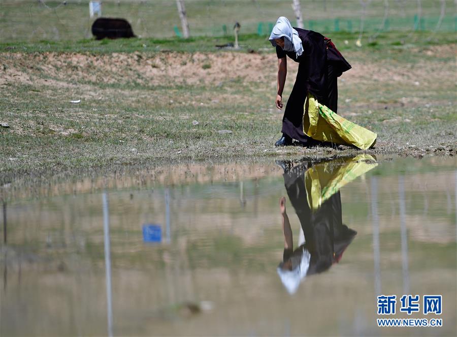（走向我們的小康生活）（4）青?，敹啵狐S河源的幸福村