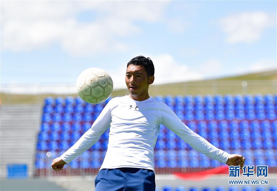 （走向我們的小康生活）（8）青?，敹啵狐S河源的幸福村