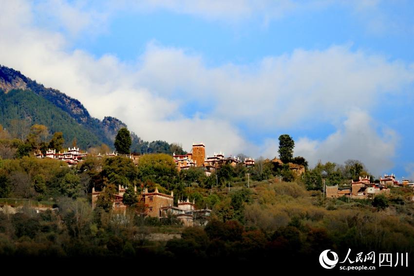 丹巴美景。李永安攝