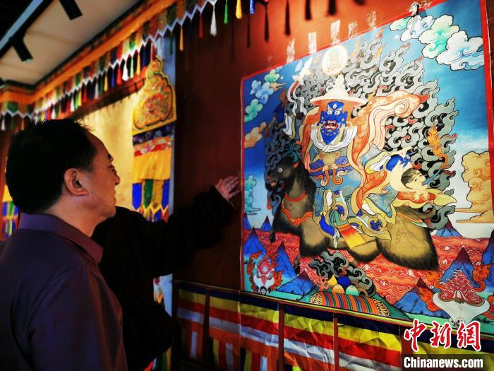 探訪青?！盁嶝曀嚾酥摇保好耖g畫師傾力傳承人類“非遺”