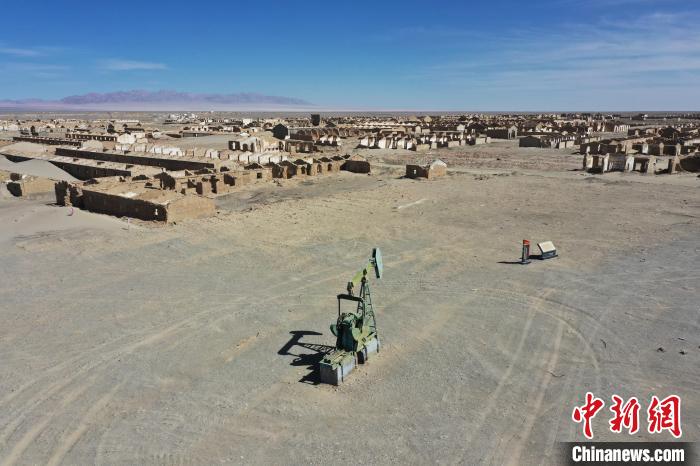 航拍青海省海西蒙古族藏族自治州茫崖市冷湖石油工業(yè)遺址保護(hù)區(qū)?！●R銘言 攝