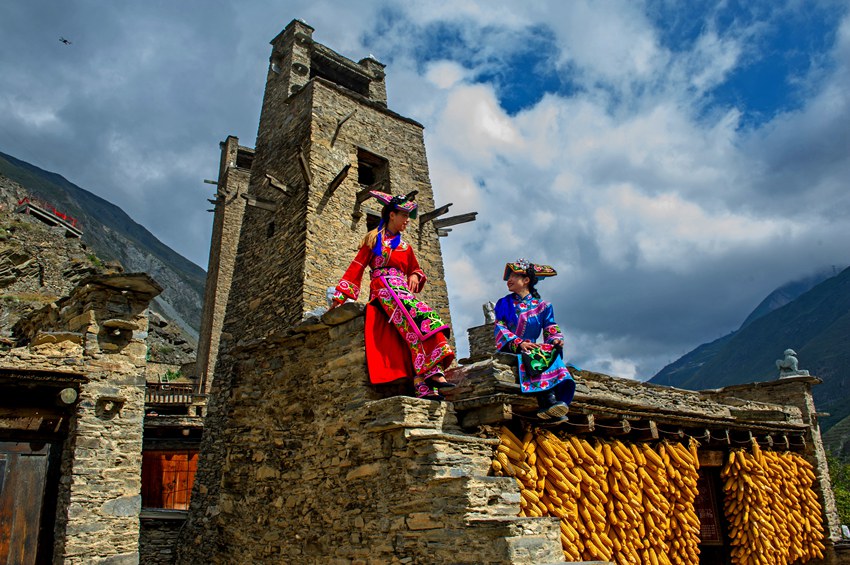 四川省阿壩州理縣桃坪村。四川省文旅廳供圖