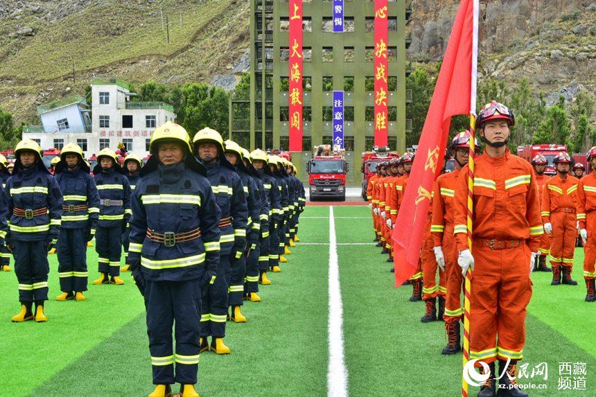 誓師大會現(xiàn)場。人民網 李海霞攝