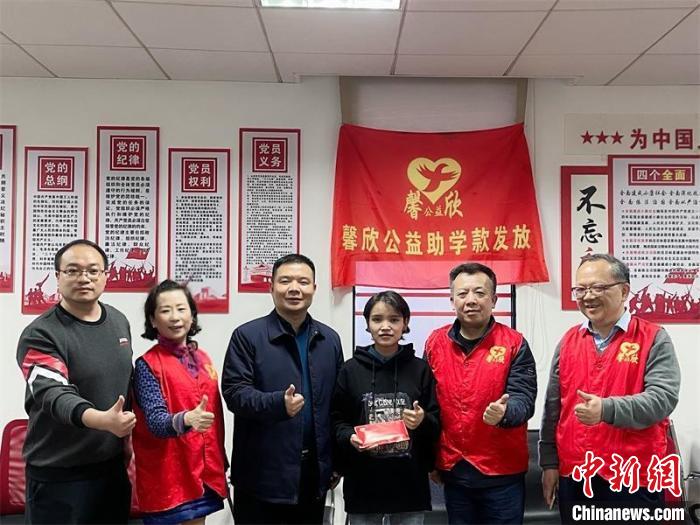 在湘求學的西藏女孩：“我淋過雨，也想努力為別人撐把傘”