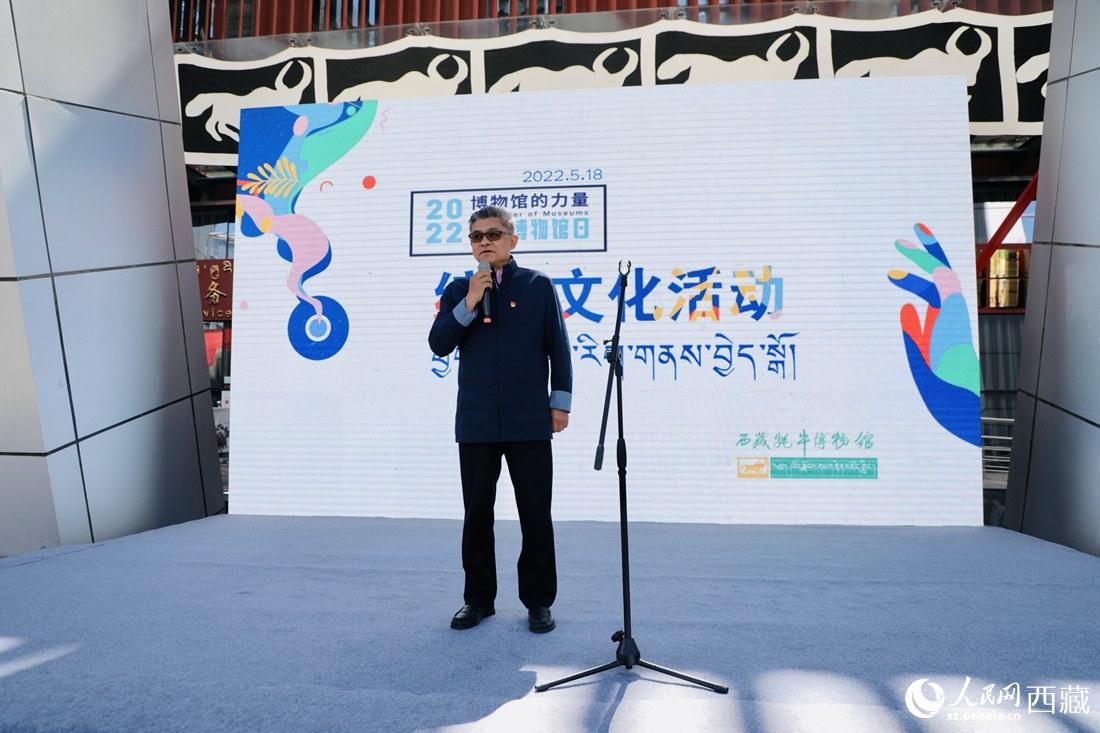 拉薩市委副書記、常務(wù)副市長、北京西藏拉薩指揮部黨委書記王強(qiáng)講話。人民網(wǎng) 次仁羅布攝