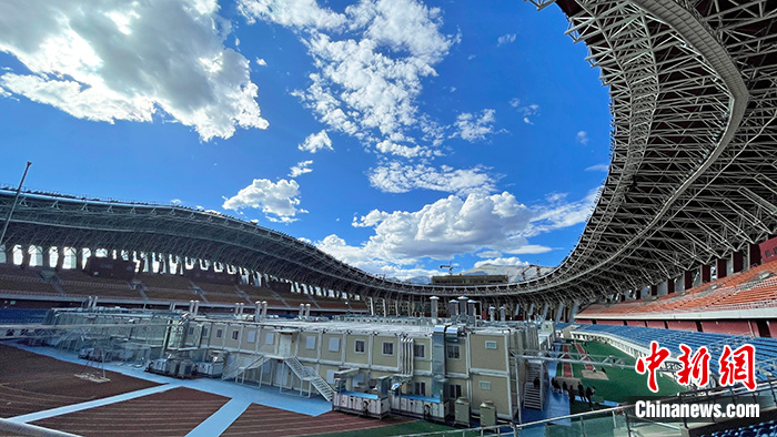 圖為8月15日，位于拉薩市柳梧新區(qū)拉薩市群眾文化體育中心內(nèi)的方艙醫(yī)院。 <a target='_blank' href='/'><p  align=