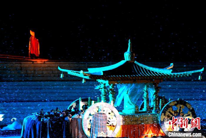 3月17日，西藏拉薩，《文成公主》大型史詩(shī)劇演出現(xiàn)場(chǎng)。　李林 攝
