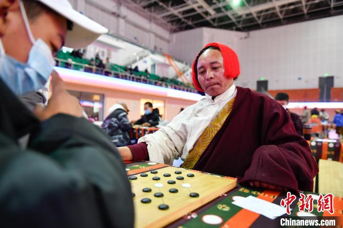 圖為比賽現(xiàn)場(chǎng)?！∝暩聛硭?攝