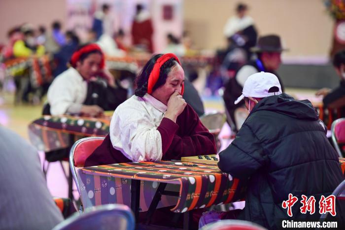 圖為比賽現(xiàn)場(chǎng)?！∝暩聛硭?攝