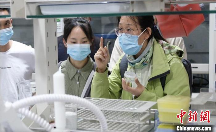 圖為西藏自治區(qū)市場監(jiān)督管理局舉辦2023年助力全區(qū)肉制品生產(chǎn)企業(yè)質(zhì)量提升專題培訓(xùn)班現(xiàn)場?！∥鞑刈灾螀^(qū)市場監(jiān)督管理局供圖