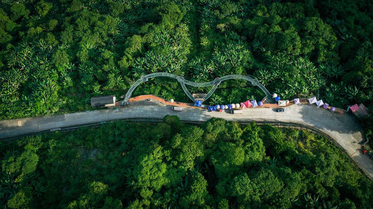 無人機航拍墨脫縣果果塘大拐彎觀景臺。人民網(wǎng)記者 次仁羅布攝