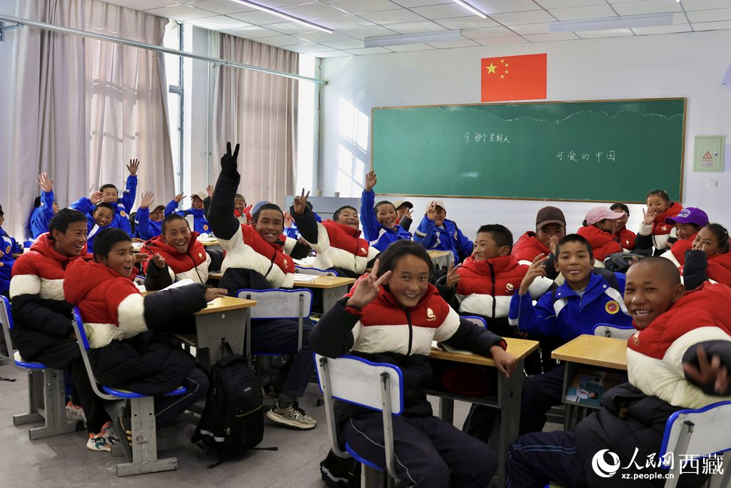 安置在定日縣委黨校讀書的學(xué)生。人民日報(bào)記者 鮮敢攝