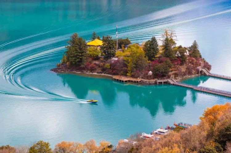 懂西藏的人，一定不會(huì)錯(cuò)過(guò)林芝的秋天