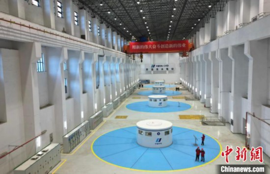 圖為水電站內(nèi)部?！⊥趵凇z